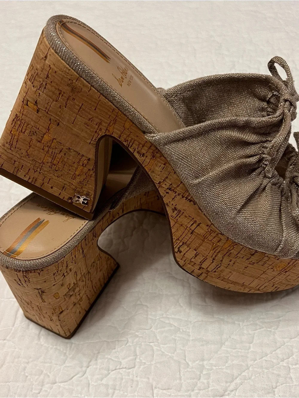 Sam Edelman gold / tan  dove platform wedge sandals size 7.5 cork & fabric made